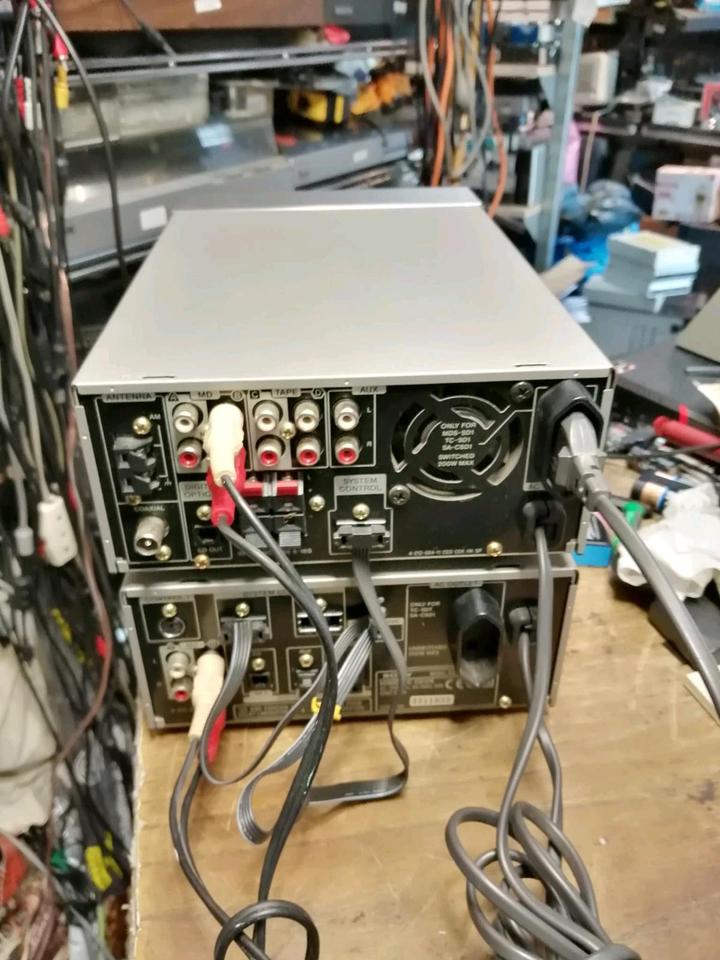 SONY HCD-SD1 CD-Receiver + MDS-SD1 MiniDisc-Deck, OHNE Boxen!!!