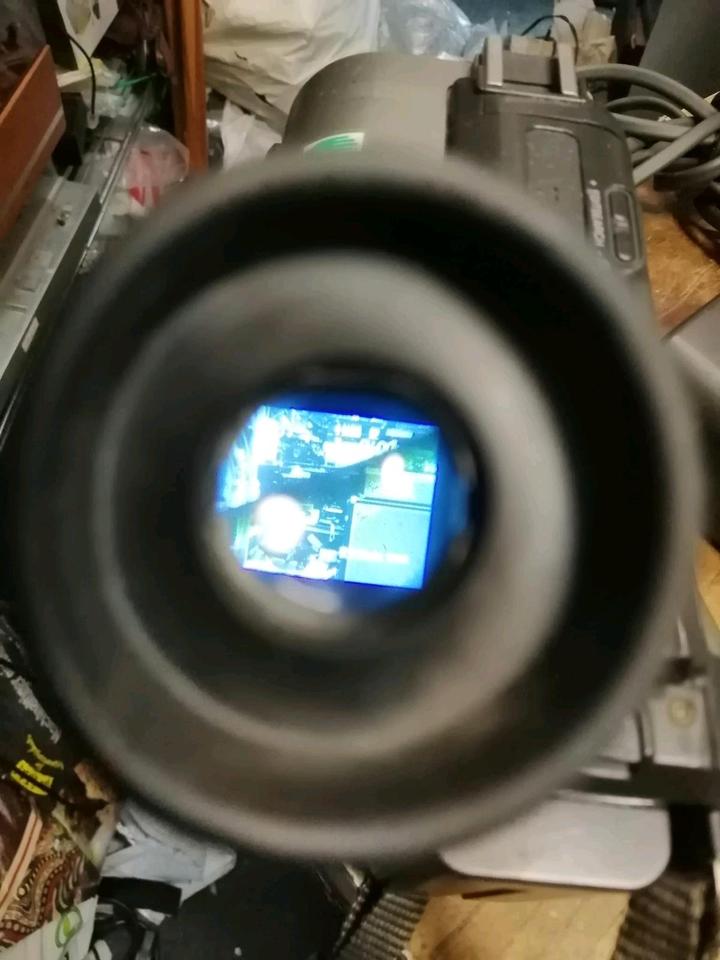 SONY CCD-TR825E, Videocamera Hi8 und Video 8, mit Zubehör!!!