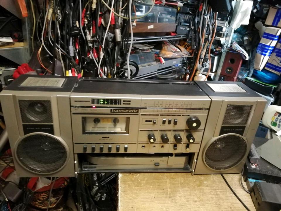 HANSEATIC Havauxes STPR4000, Ghettoblaster mit Plattenspieler!!!