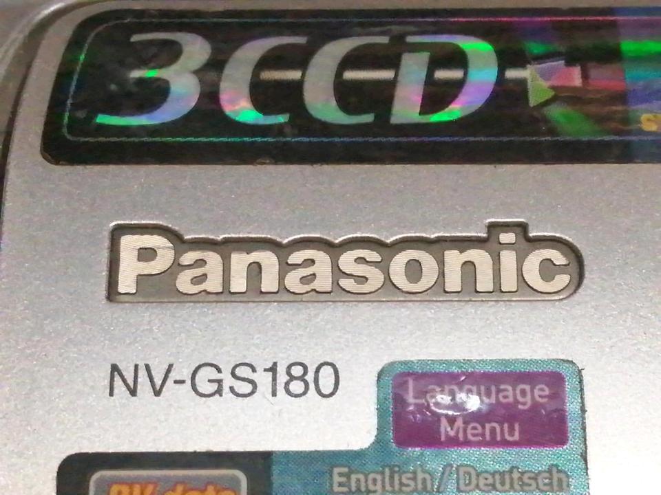 PANASONIC NV-GS180, MiniDV-Videocamera mit Zubehör!!!