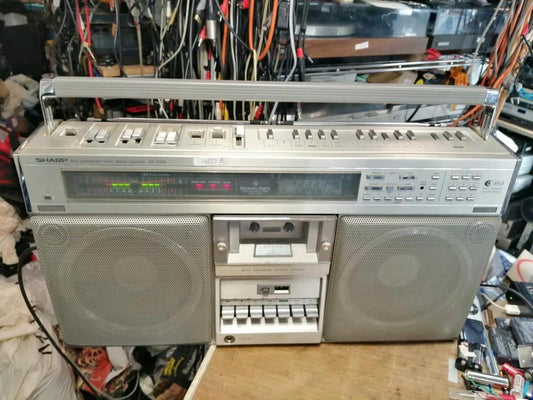 SHARP GF-9595HS, Radio-Cassetten-Recorder, etwas DEFEKT!!