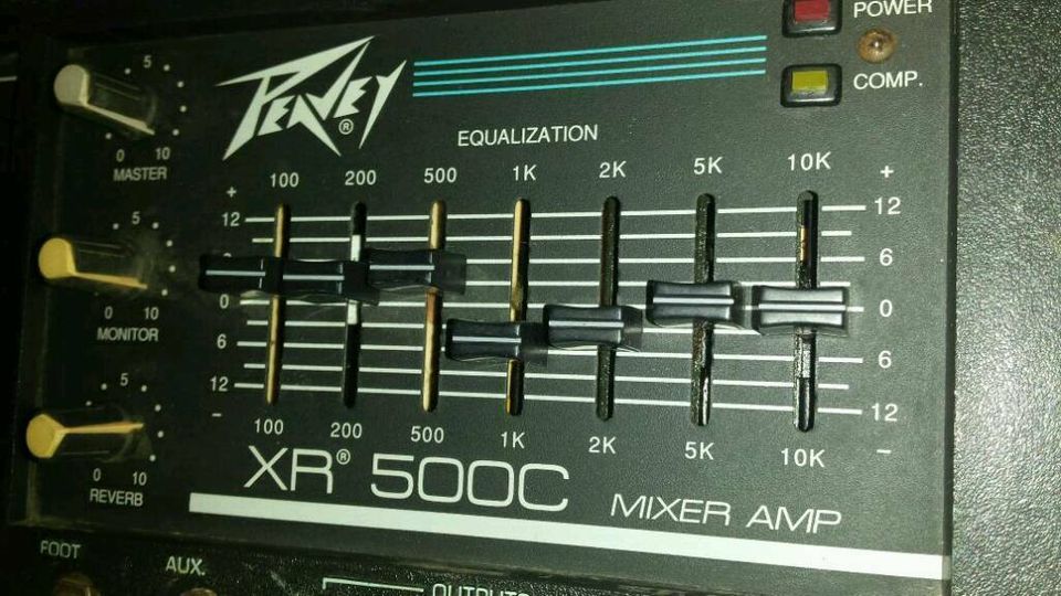 PEAVEY XR500C; Mixer AMP