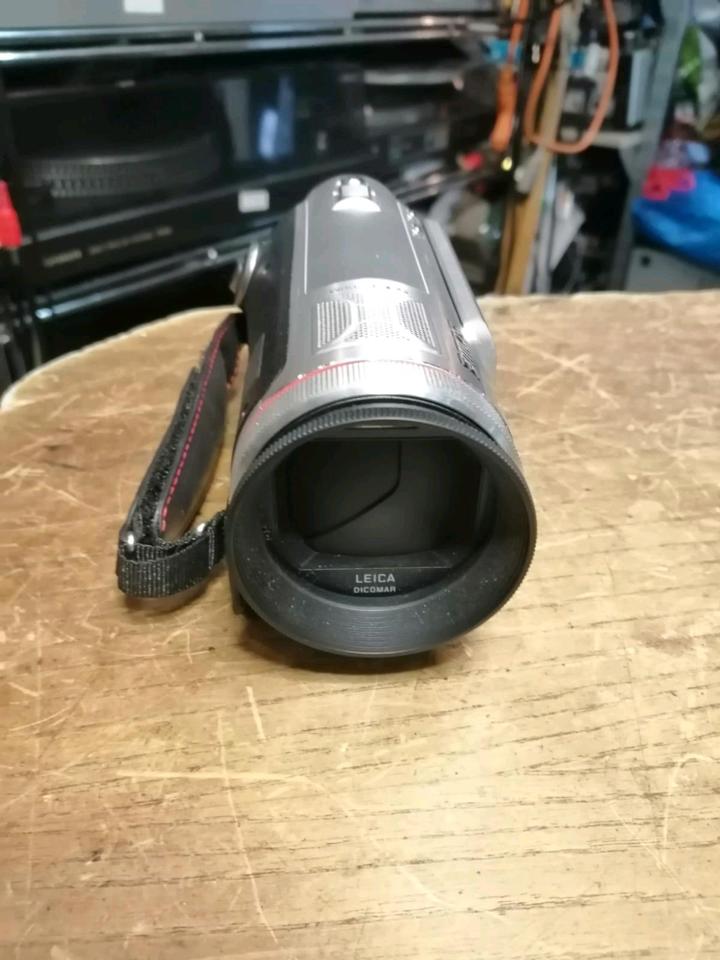 PANASONIC HDC-SD707, Videocamera mit Zubehör!!!
