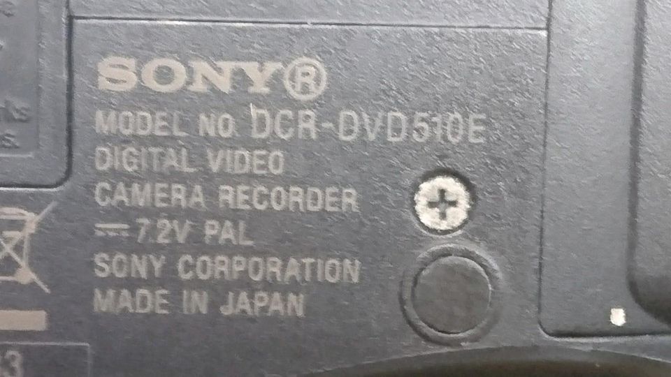 SONY DCR-DVD520E, Digital Videocamera mit Zubehör!!