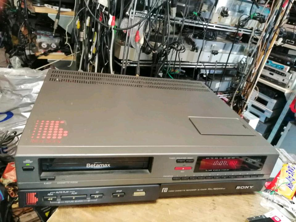 SONY BETAMAX SL-C24 PS, Videorecorder, etwas DEFEKT!!!