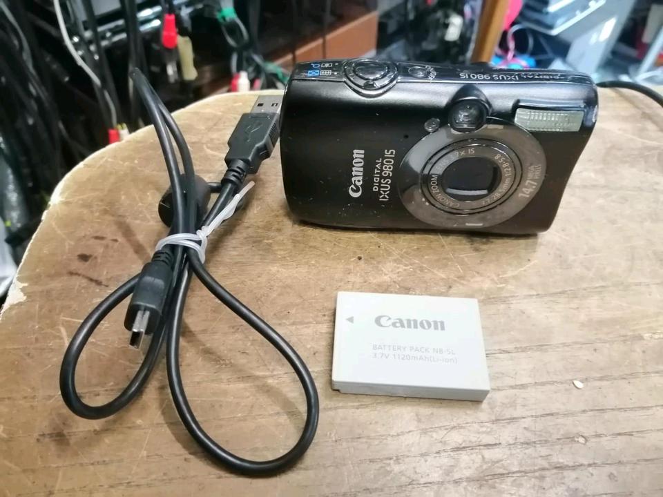 CANON IXUS 980 IS, Digital-Kamera mit Zubehör!!!