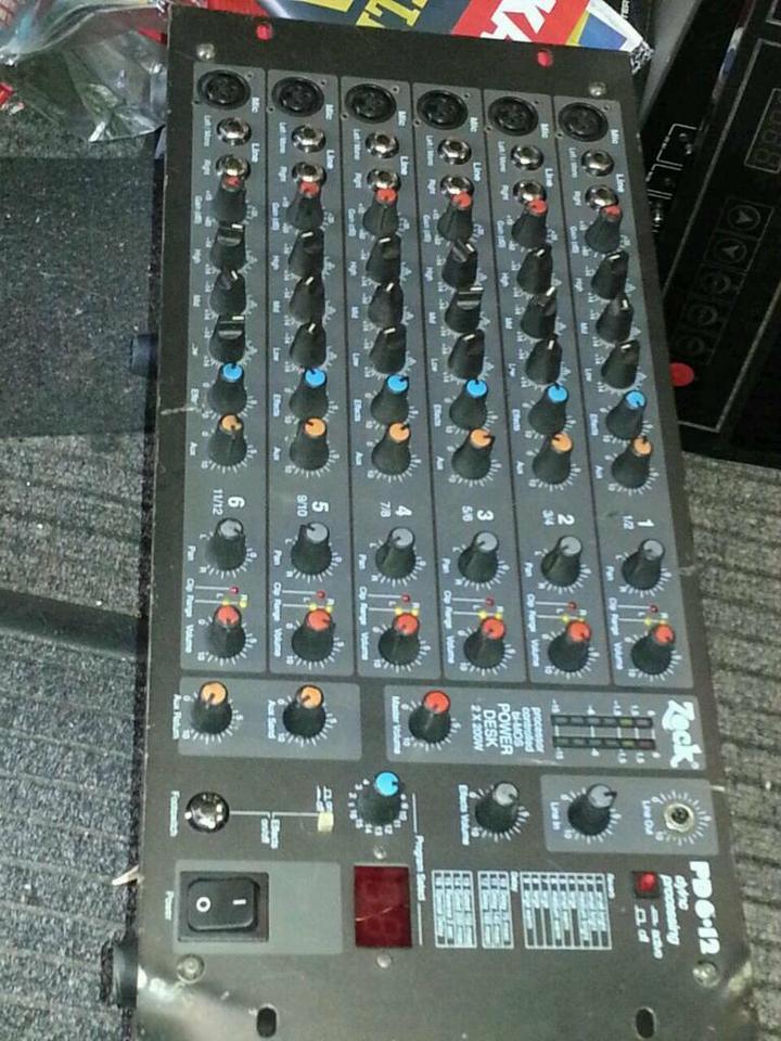 PD 6-12 Stereo Power Mixer; 12 Kanäle