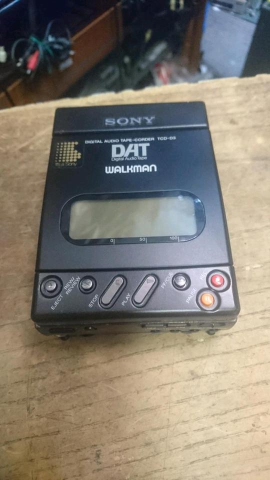 SONY DAT Recorder/Walkman TCD-D3, Zubehör!!