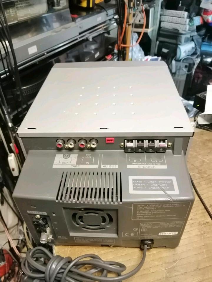 SONY HCD-MD313 CD-Receive (MD-CD-Tuner-Verstärker-in einem Gerät