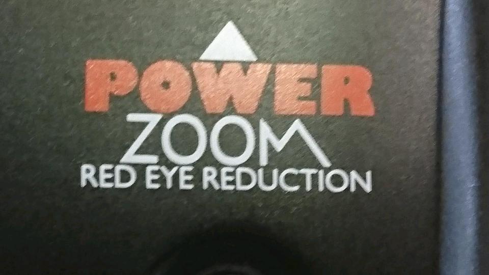 CARENA Power Zoom, Analog-Kamera mit Tasche