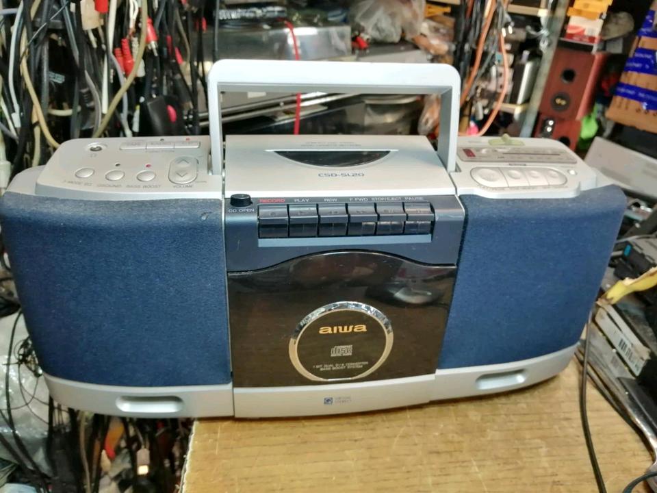 AIWA CSD-SL20 Radio-Cassetten-Recorder mit CD, guter Zustand!!