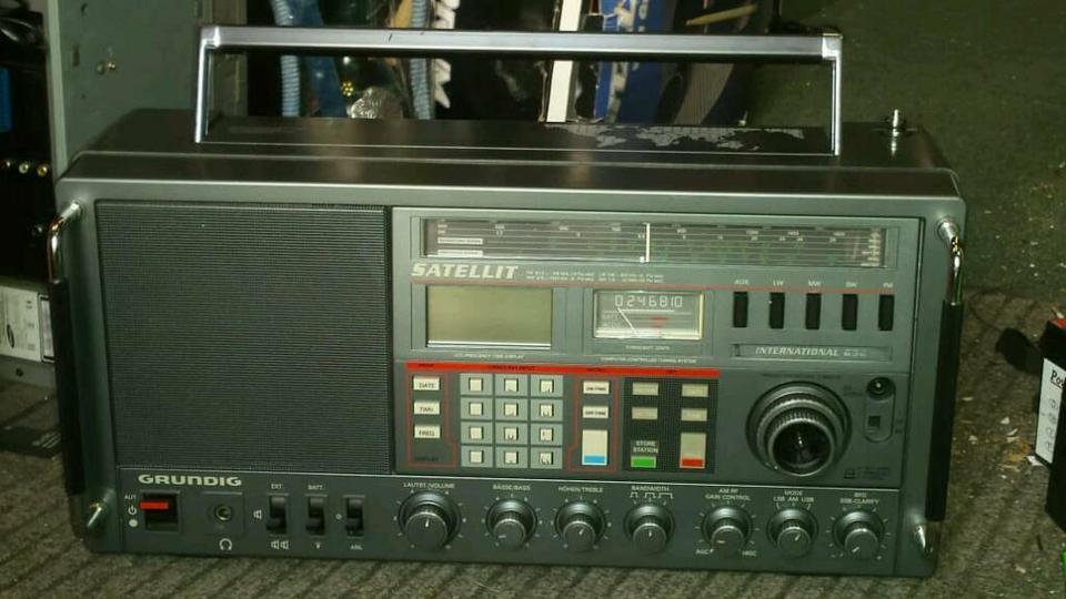 GRUNDIG Satellit Professional 650; Radio