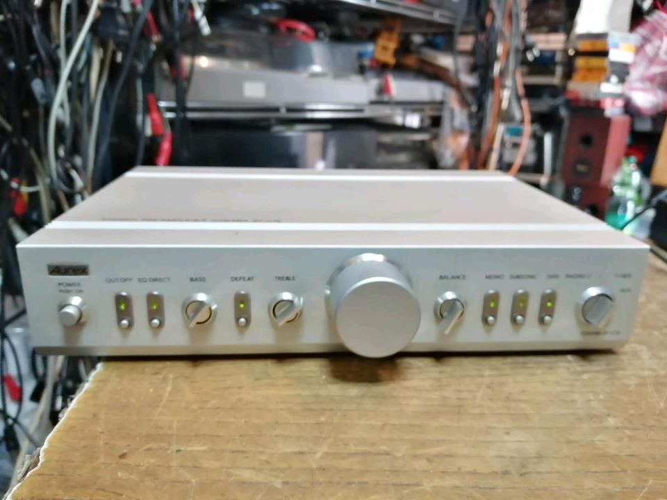 TOSHIBA SY-C15, Preamplifier/Vorverstärker!! Guter Zustand!!