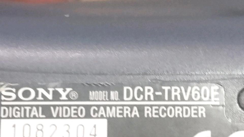 SONY DCR-TRV60E, MiniDV-Videocamera mit Zubehör!!