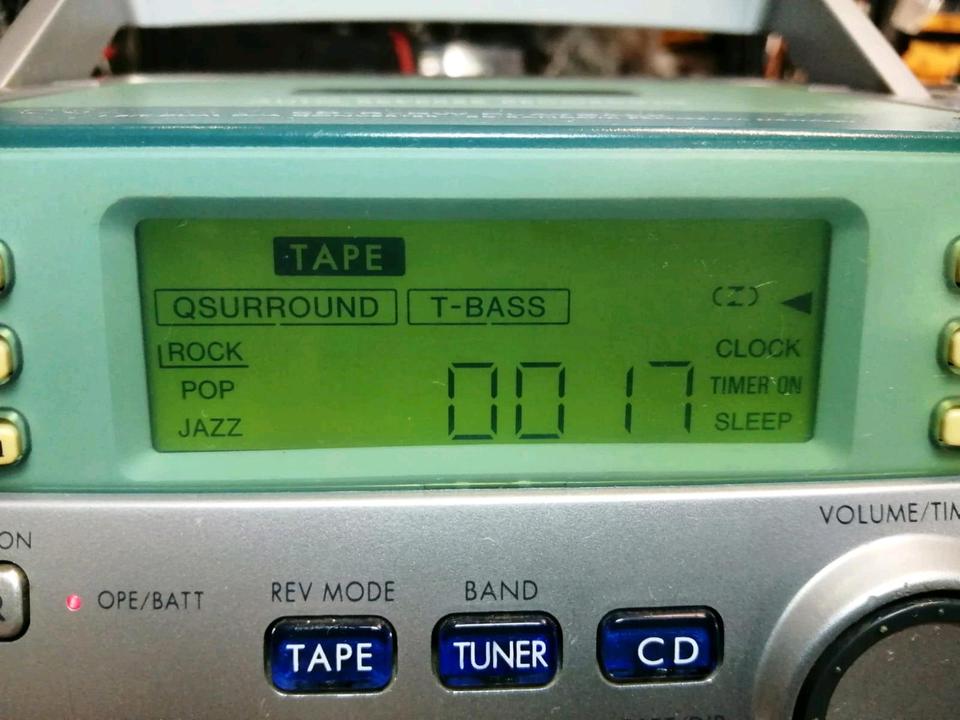 AIWA CSD-EL300EZ CD Radio Cassette-Corder, guter Zustand!!