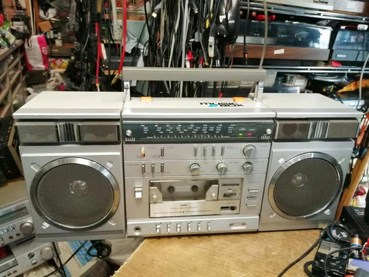 UNIVERSUM CTR4038, Ghettoblaster, etwas DEFEKT!!!