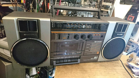 SHARP GF-A1H(BR), Radio-Cassetten-Recorder, etwas DEFEKT!!