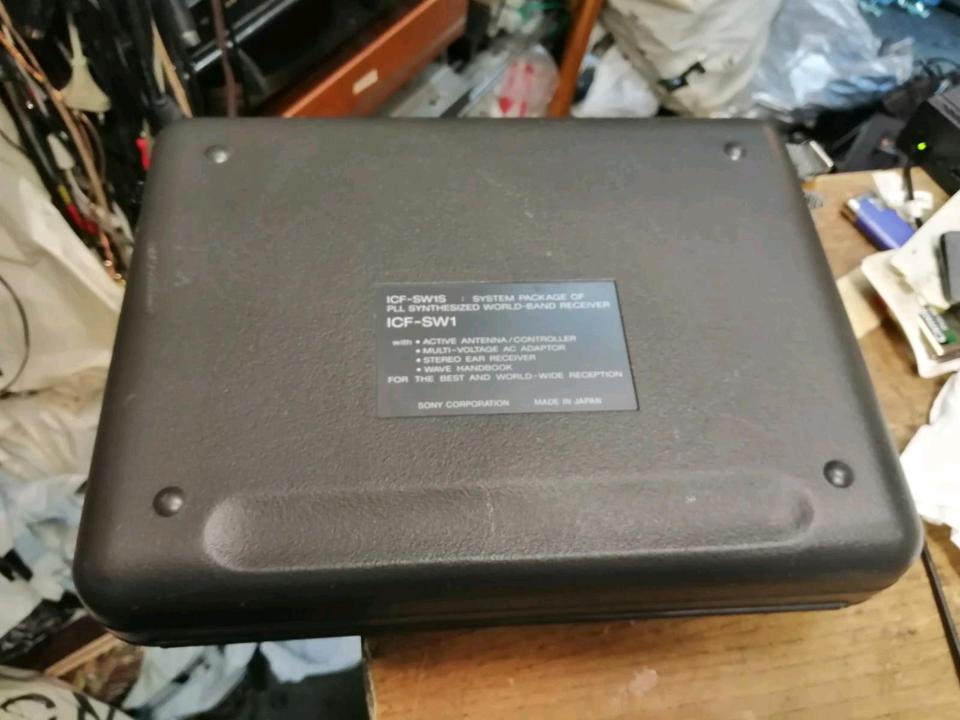 SONY ICF-SW1 Receiver mit und Koffer!!! Guter Zustand!