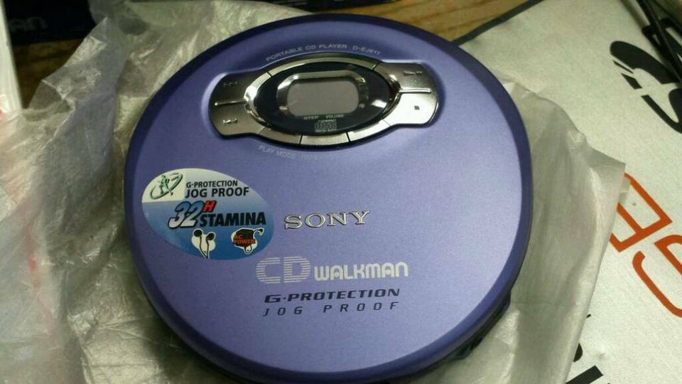 SONY D-EJ 611 CD-Walkman; NEU & OVP, Farbe: blau