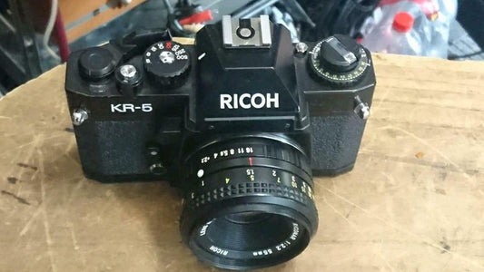 RICOH KR-5 Analog-Camera + RICONAR Objektiv