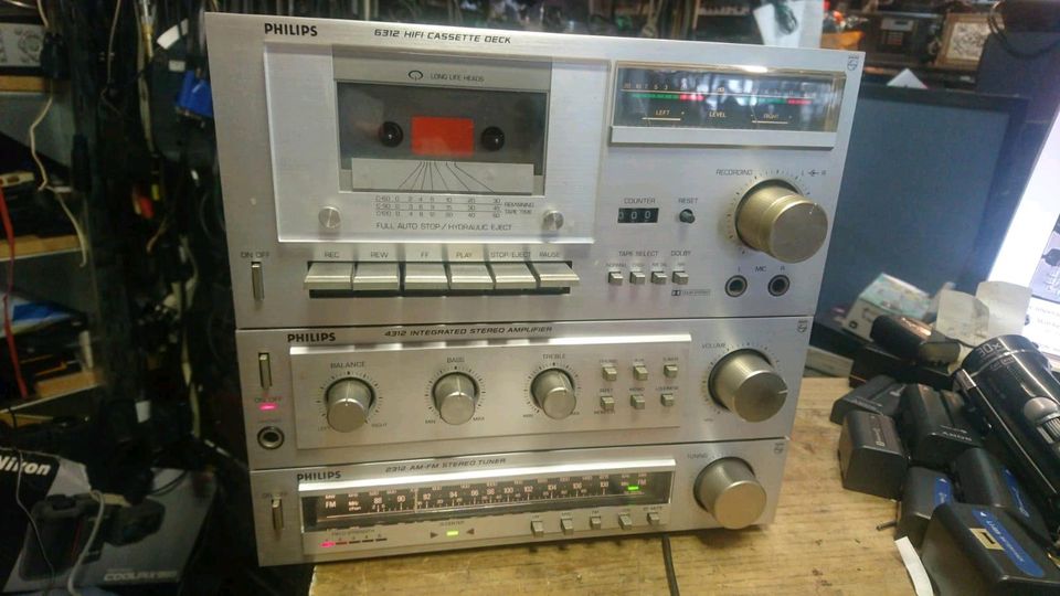 PHILIPS Anlage: 4312 Amplifier, 2312 Tuner, 6312 Cassetten-Deck