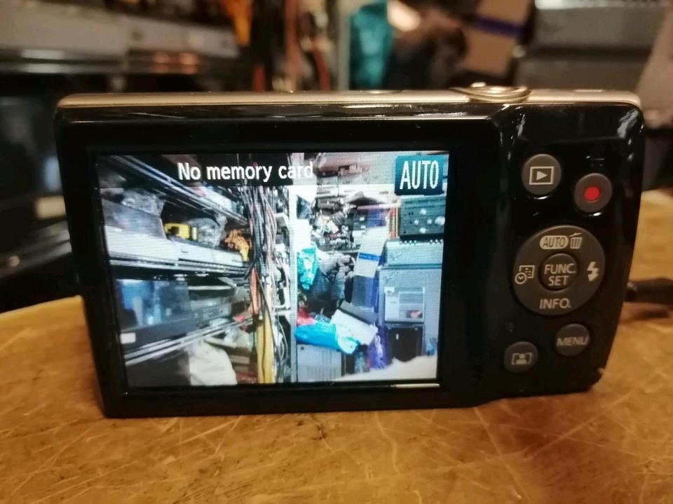 CANON IXUS 185, Digital-Kamera mit Zubehör!!! OHNE SPEICHERKARTE