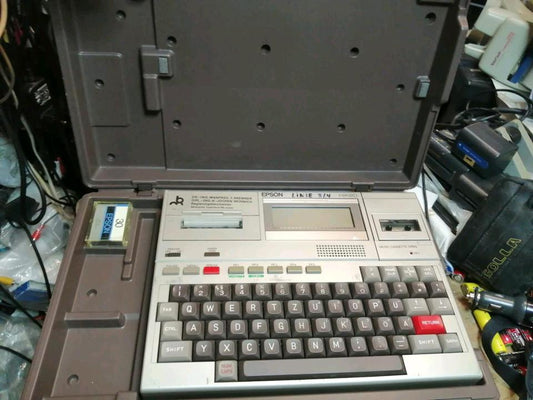EPSON HX-20, alter Laptop/PC, DEFEKT!!!