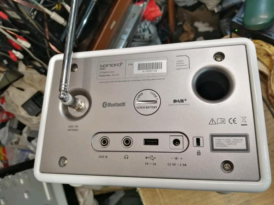 SONORO QUBO-220, CD Digital Radio mit Universal-Adapter (NEU)