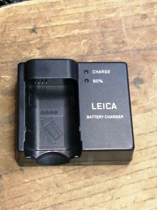 LEICA BC-SCL4, Ladegerät für Kameras/Battery Charger!!