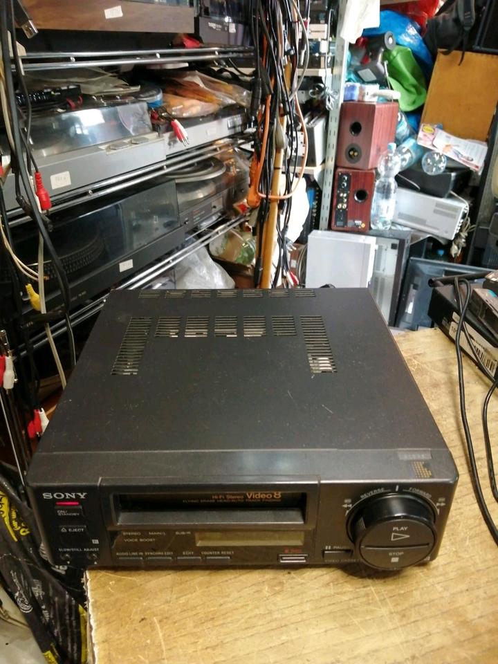 SONY EV-C45E, Videocassettenrecorder mit Original-Fernbedienung!!