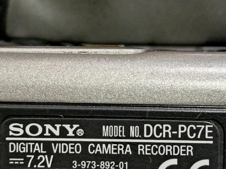 SONY DCR-PC7E, MiniDV-Videocamera mit Zubehör!!