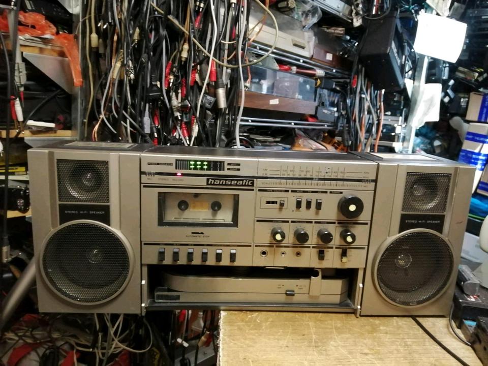 HANSEATIC Havauxes STPR4000, Ghettoblaster mit Plattenspieler!!!