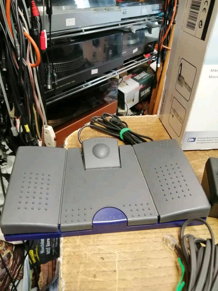 GRUNDIG St3210, Diktiergerät mit Zubehör, komplett!!!