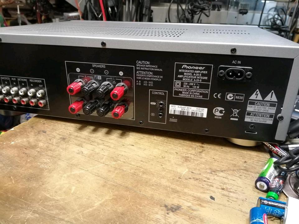 PIONEER A-20-S, Integrated Amplifier mit Original-Fernbedienung!!