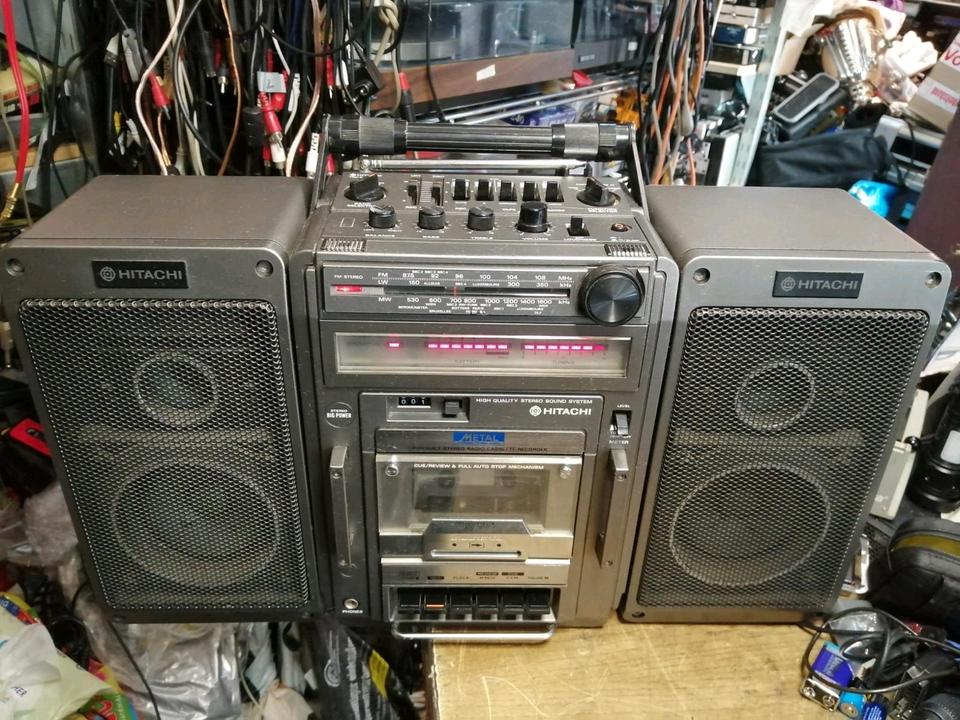 HITACHI TRK-914OE, Radio-Cassetten-Recorder, etwas DEFEKT!!!