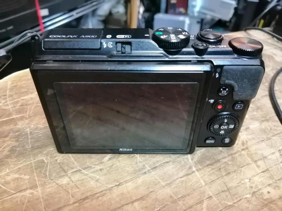 NIKON COOLPIX a900, Digital-Kamera, DEFEKT!!