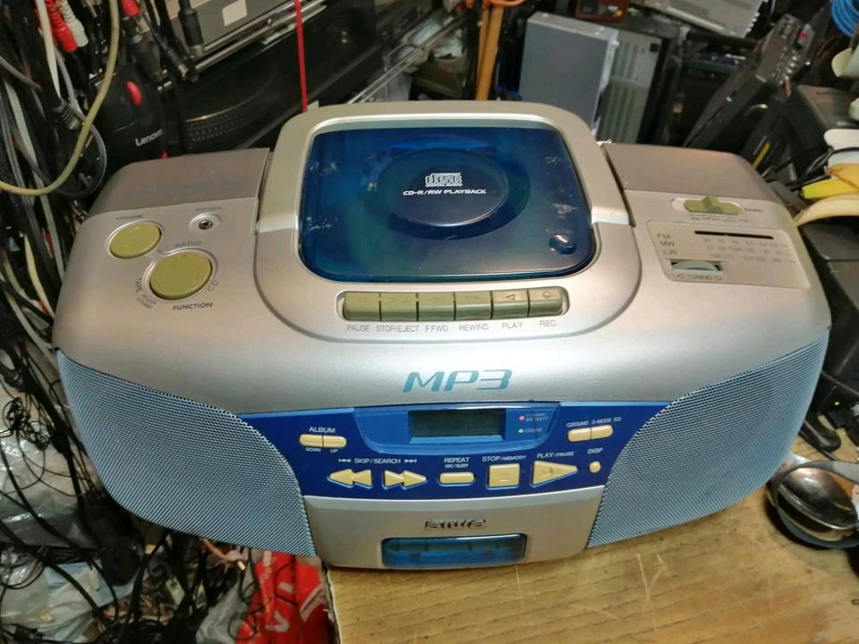 AIWA CSD-A1MPEZ, Radio-Cassetten-Recorder mit CD, etwas DEFEKT!!