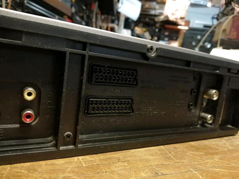JVC HR-J870EU, Videocassettenrecorder, guter Zustand!!