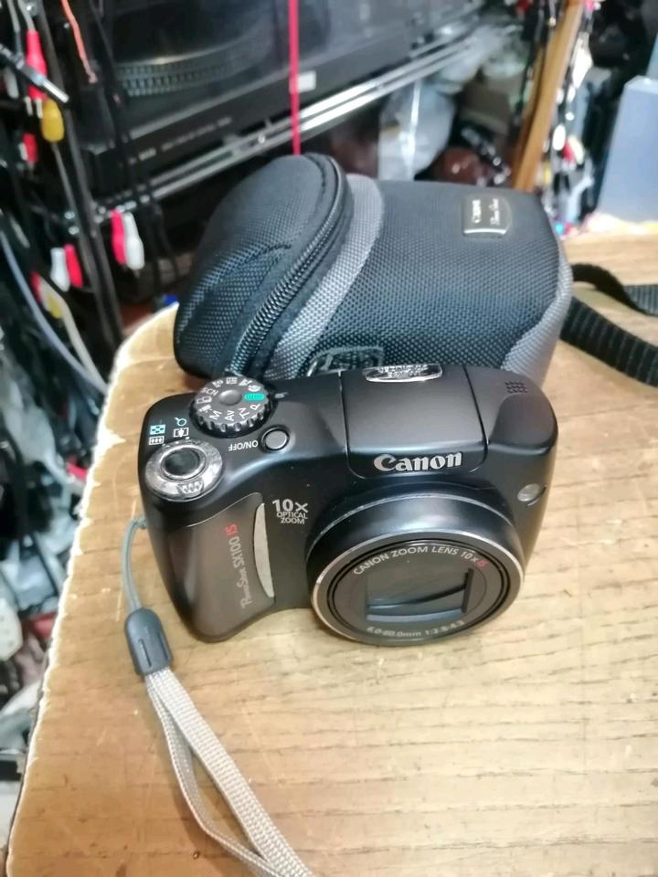 CANON PowerShot SX100 IS, Digital-Kamera OHNE Speicherkarte!!!