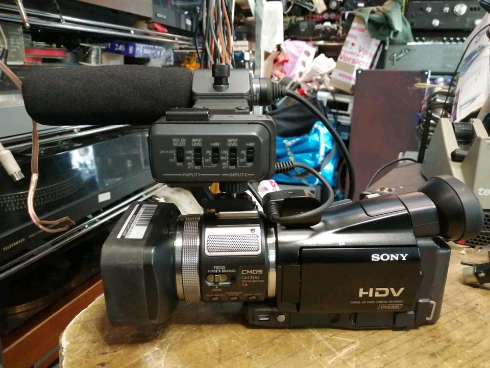 SONY HVR-A1E MiniDV-Videocamera +SONY ECM-NV1 Mikrofon!!