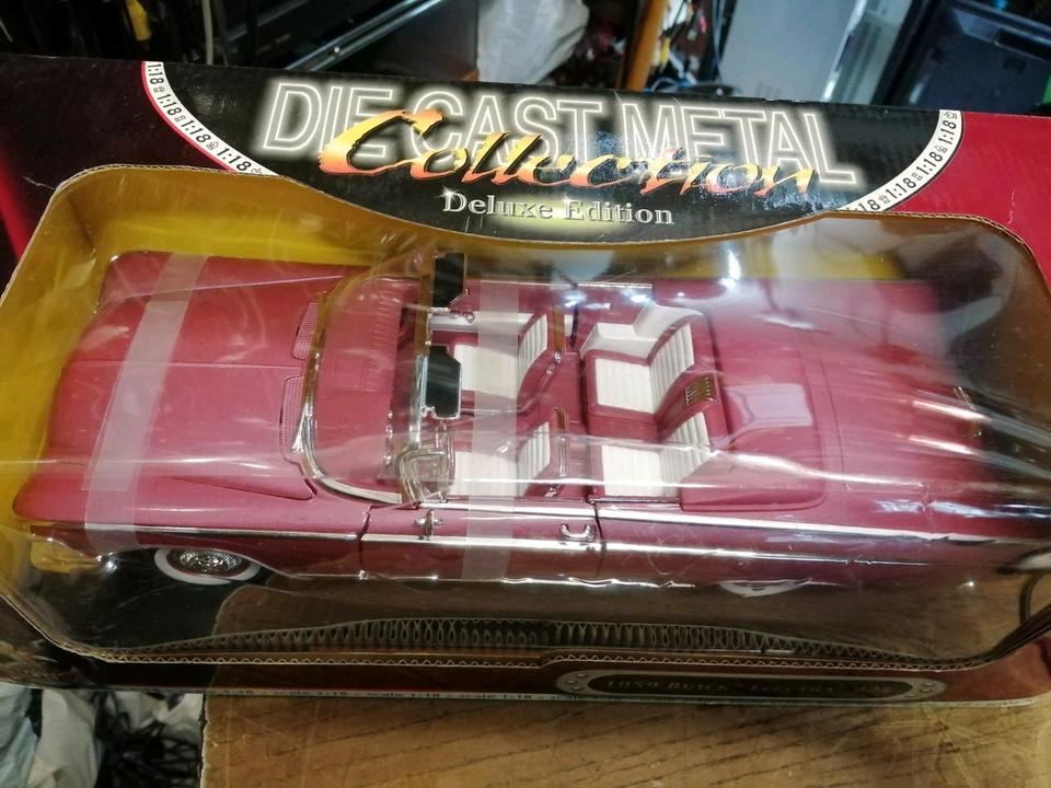ROAD Signature 1959 BUICK ELECTRA 225 1:18, NEU & OVP!!