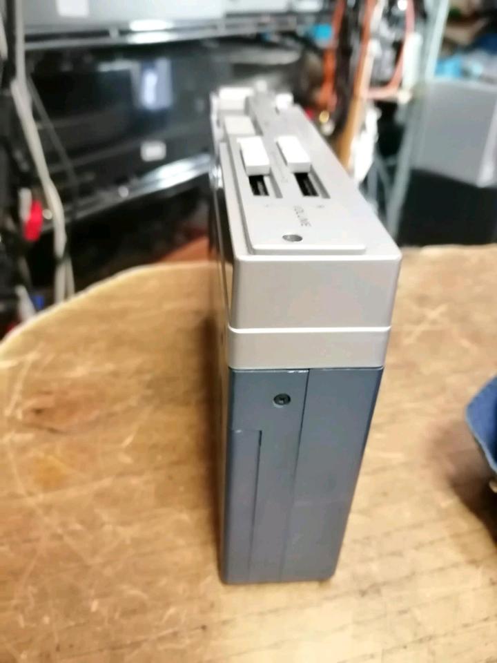 UNIVERSUM CT3121 St, Walkman OHNE Adapter!!