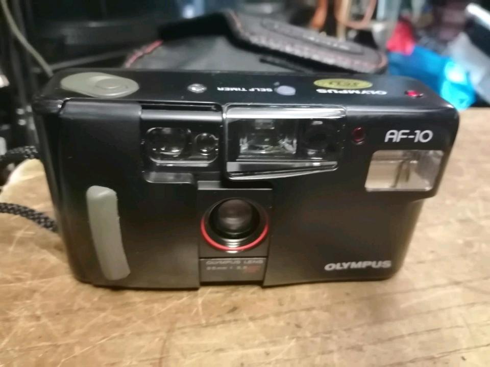 OLYMPUS AF-10, Analog-Kamera mit Original-Tasche!!!