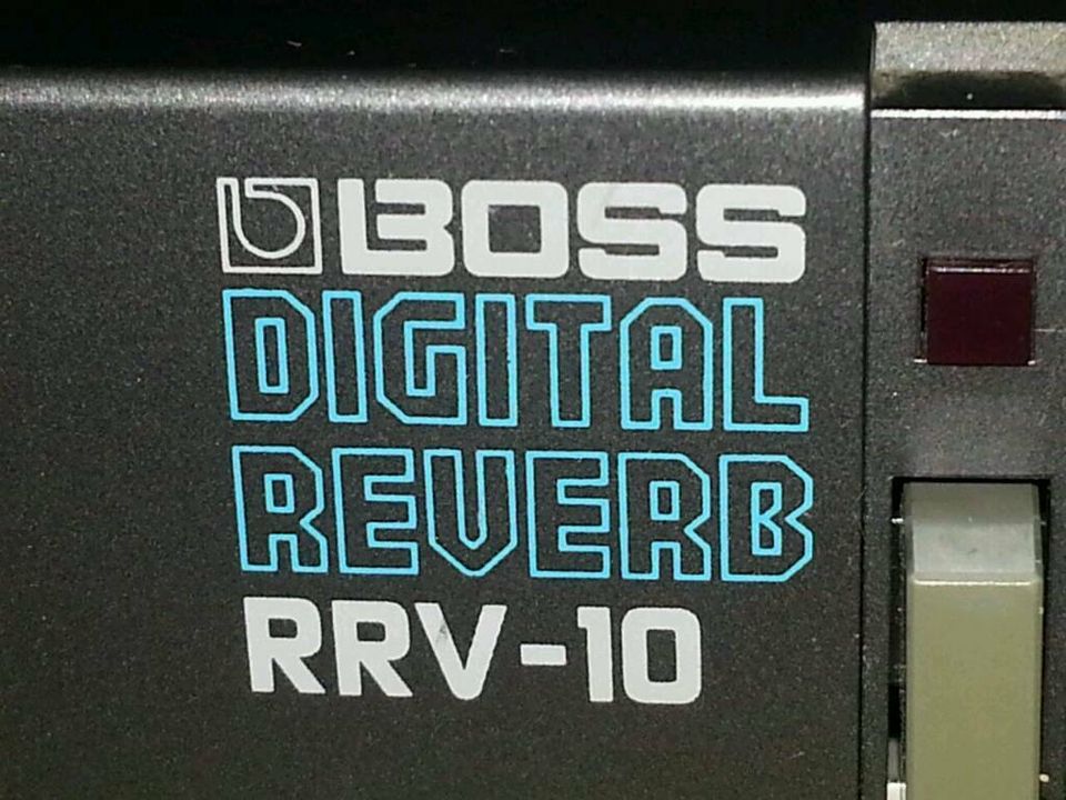 BOSS RRV-10; Digital Reverb mit Adapter, guter Zustand!