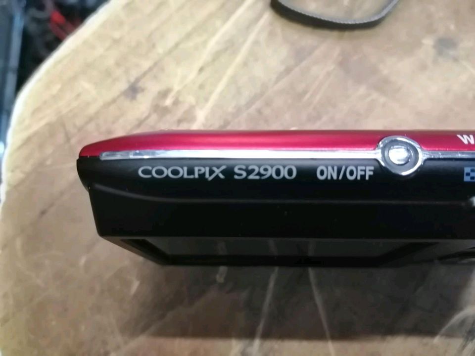 NIKON COOLPIX S2900, Digital-Kamera mit Zubehör, ROT!!!