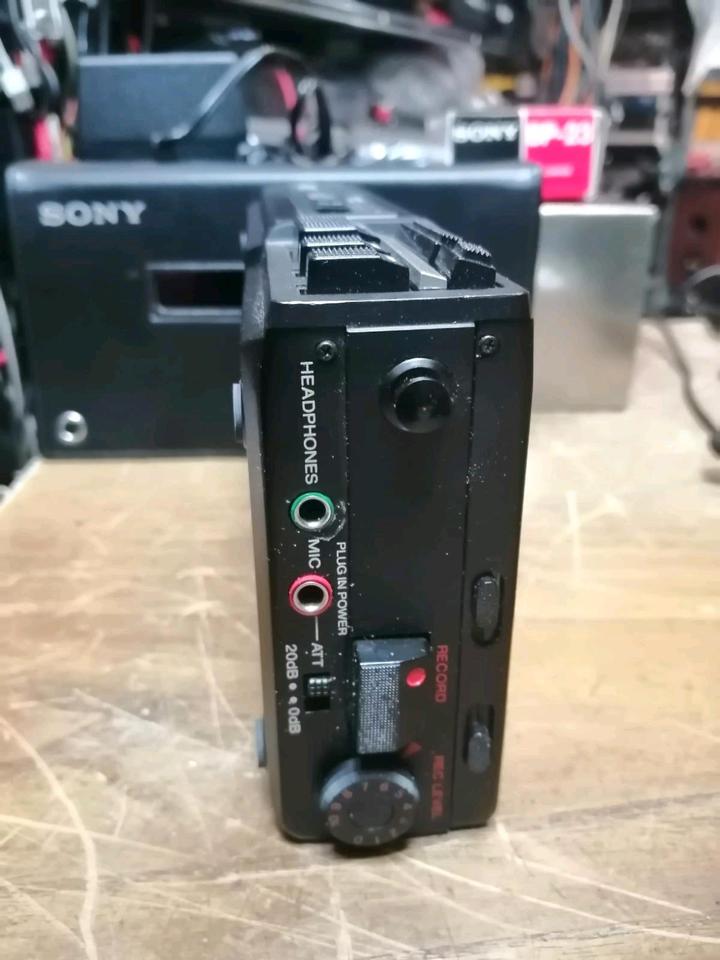 SONY WM-D6C, Walkman + SONY BP-23 Batteriefach!!