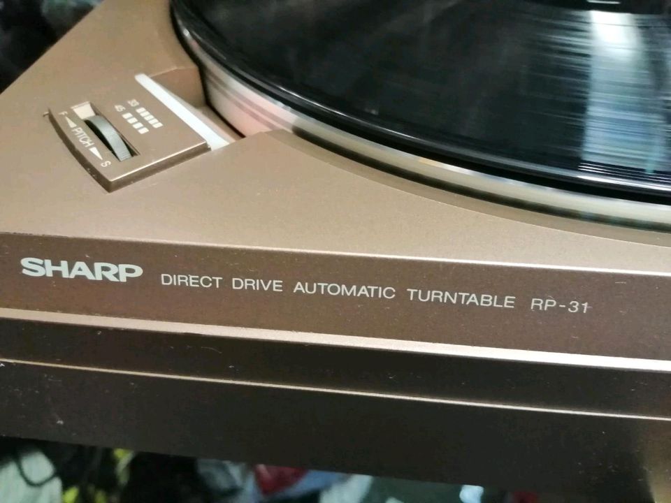 SHARP RP-31HB, Stereo Plattenspieler + Original-Nadelsystem!!!