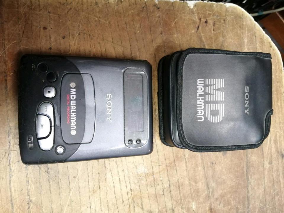 SONY MZ-R2, 2 portable MD-Walkman, DEFEKT!!!