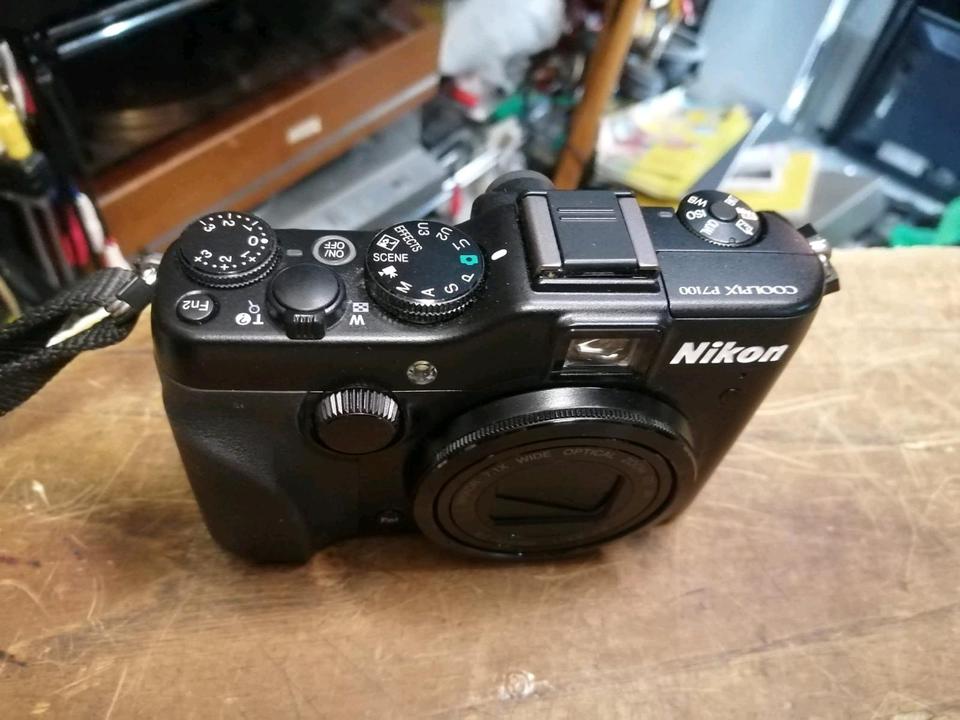 NIKON COOLPIX P7100, Digital-Kamera mit Zubehör!!