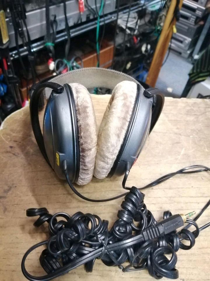 Beyerdynamic DT-931, Kopfhörer, rechte Seite etwas leise!!